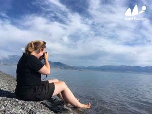 2016 A Girl, Sedan Car, and China Drive Tour