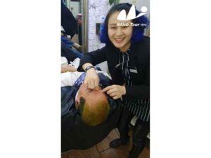 2016 A famous American pianist drive along the coast line to China