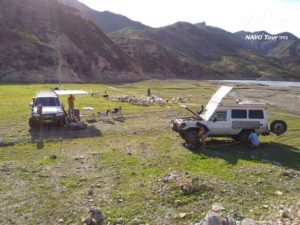 2017 Self Driving Trip by 4X4 Vehicle