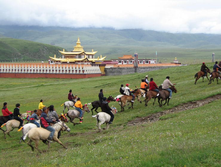 pferderennenfest in yushu