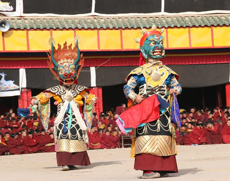 tibetisches-neujahrsfest-longwu-kloster-badain-jaran-wüste-13tage