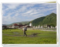 Trek Daocheng Und Tagong Abdeckung