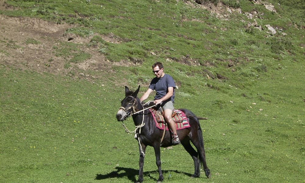pferderennenfest in litang und nachu