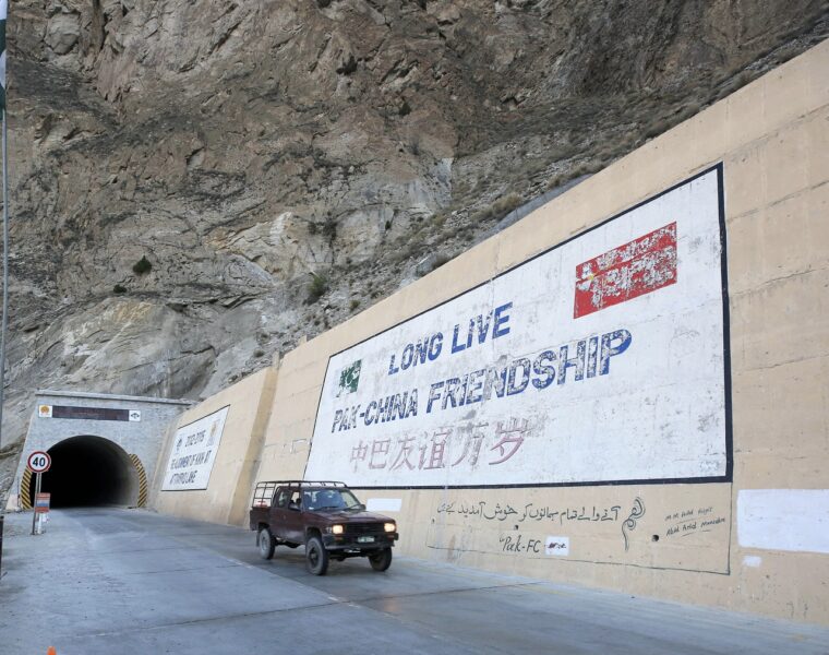 karakoram highway road trip 05