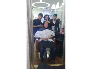 2016 A famous American pianist drive along the coast line to China