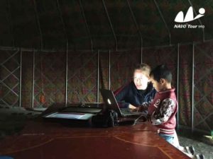 2016 A Girl, Sedan Car, and China Drive Tour