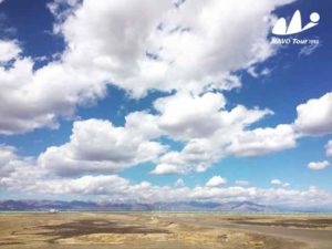 2016 Spanish travellers drive through China from Kazakhstan to Laos