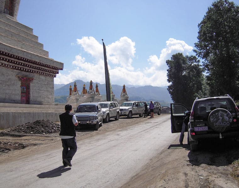 driving from sichuan to tibet