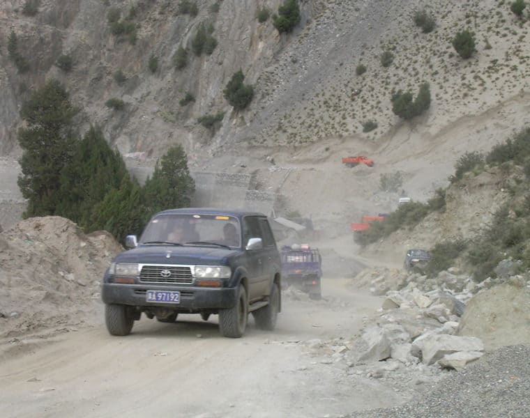 driving from sichuan to yunnan