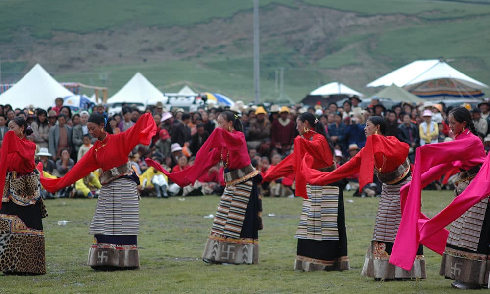 horse racing festival in litang