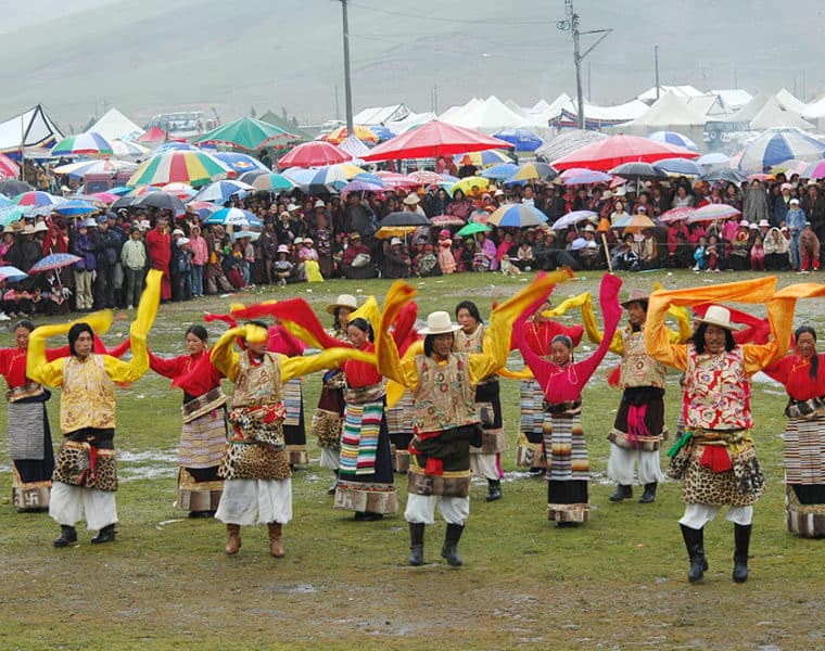 horse racing festival in litang chengdu to kunming