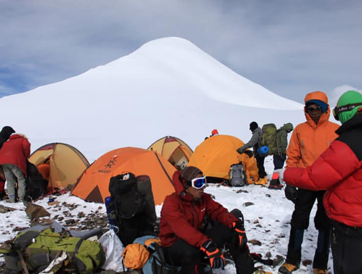 trek around mt amnye machen 16days