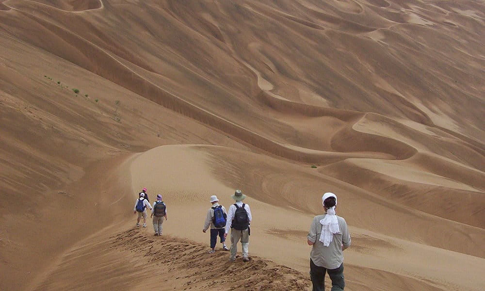 trekking in badain jaran desert of inner mongolia 15days