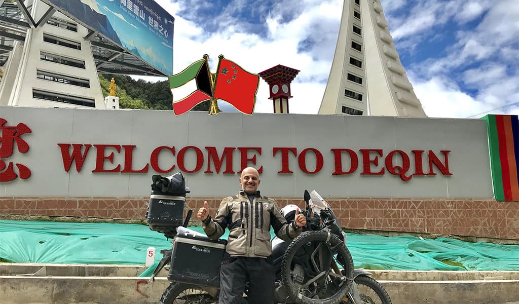 kuwaiti motorcyclist circumnavigates china