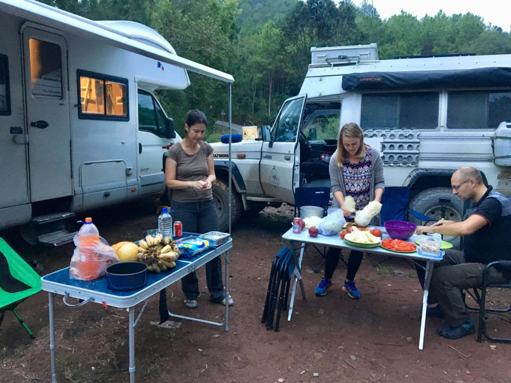 2018 European Group Drove through China 08