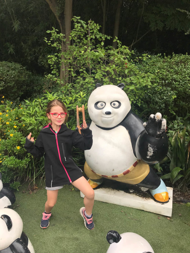 2018 French Family Drove through China 03