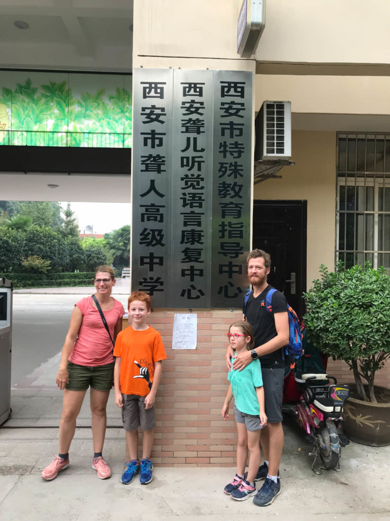 2018 French Family Drove through China 07