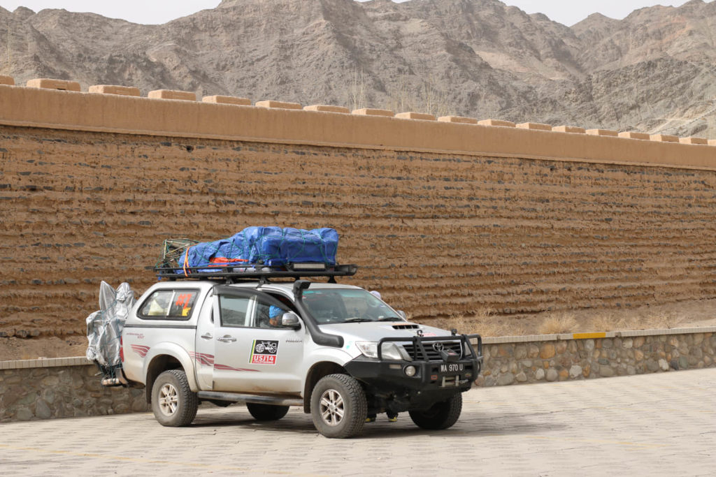 2018 Malaysia Group Drove through China03