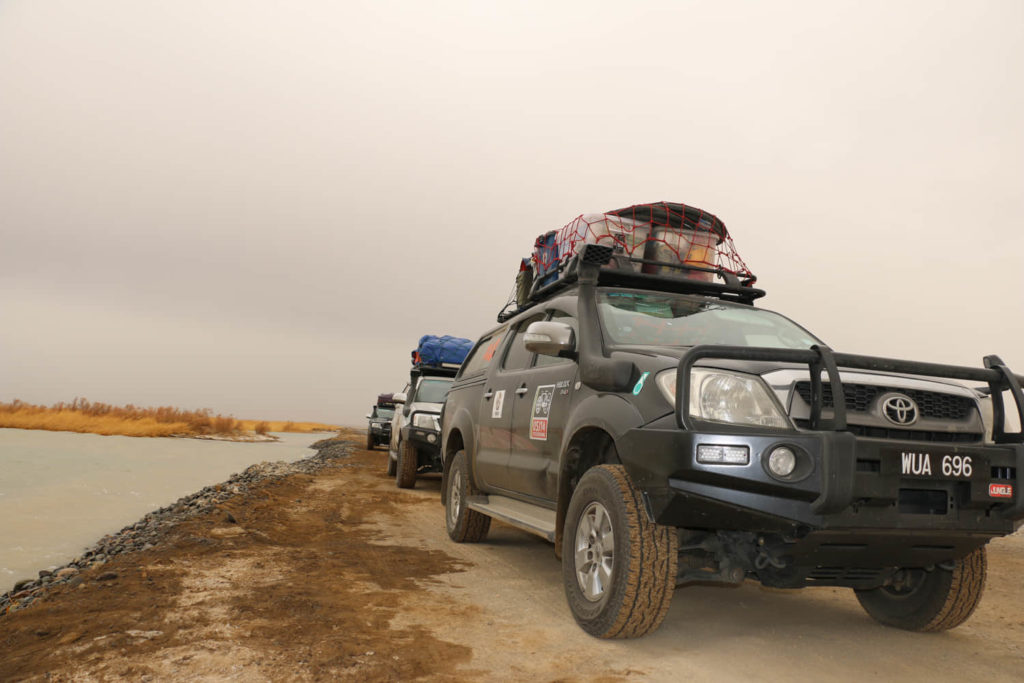 2018 Malaysia Group Drove through China05