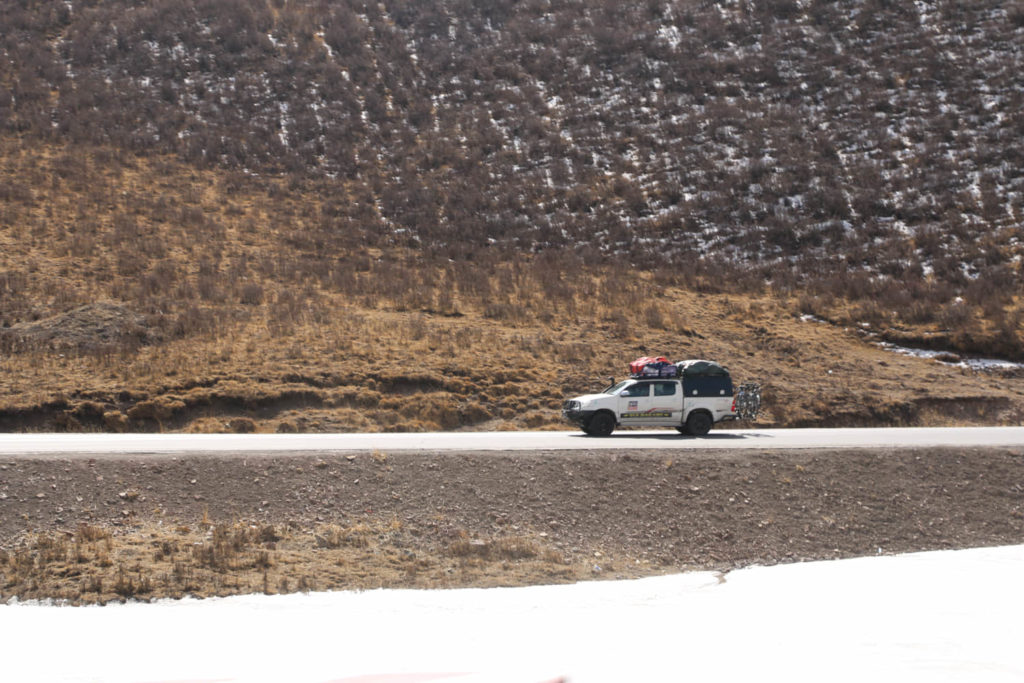 2018 Malaysia Group Drove through China12