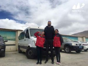 2017 Group from Australia drive through China and Tibet