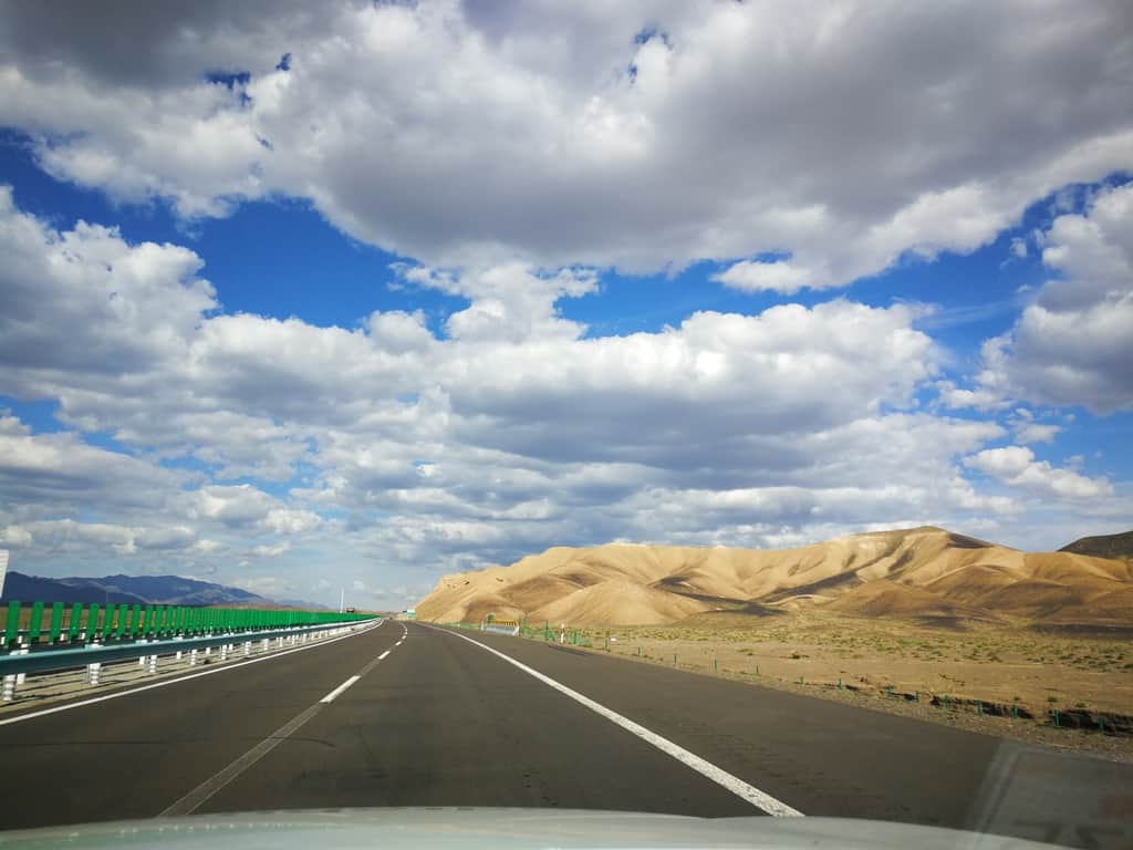 Overland Espagne Chine Korée tour du monde en car EV 05