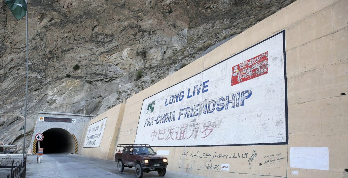 karakoram highway road trip 05